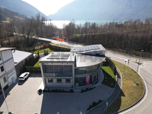 intera palazzina in vendita ad Alpago in zona Farra d'Alpago