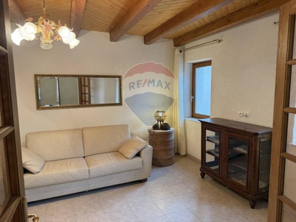 casa indipendente in vendita ad Alpago in zona Pieve d'Alpago