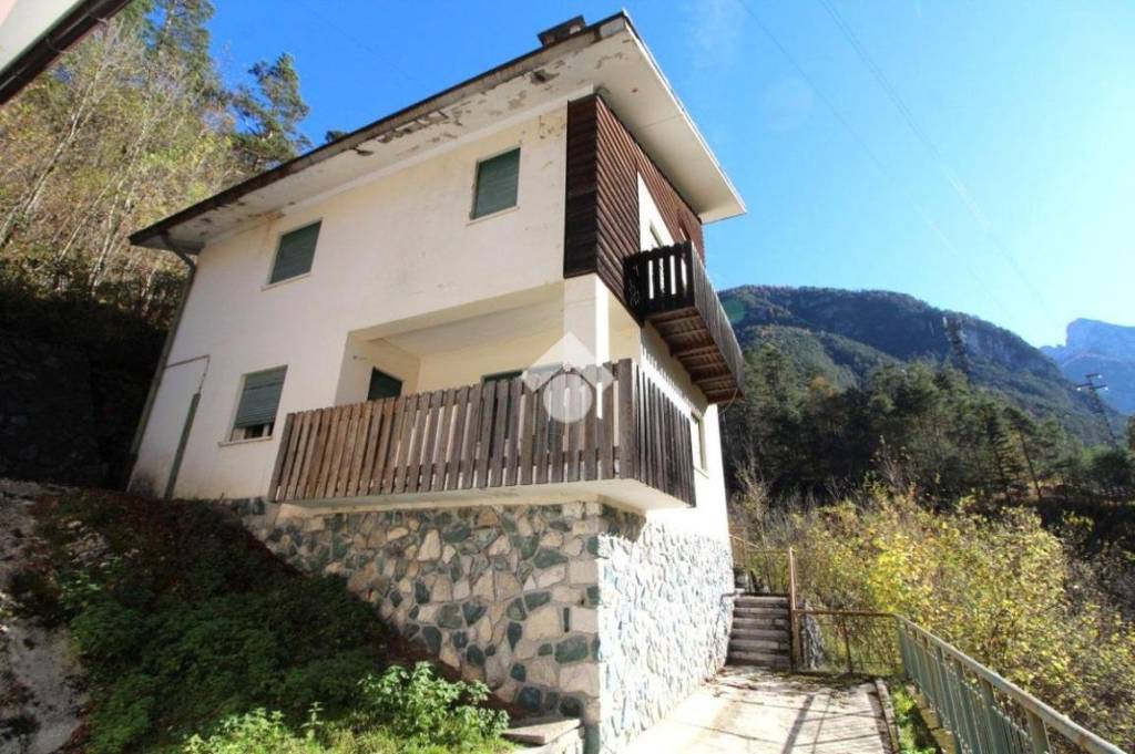 casa indipendente in vendita a Val di Zoldo