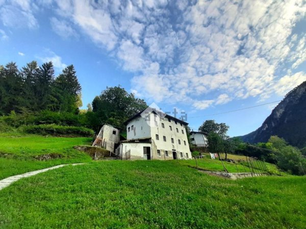 casa indipendente in vendita a Val di Zoldo