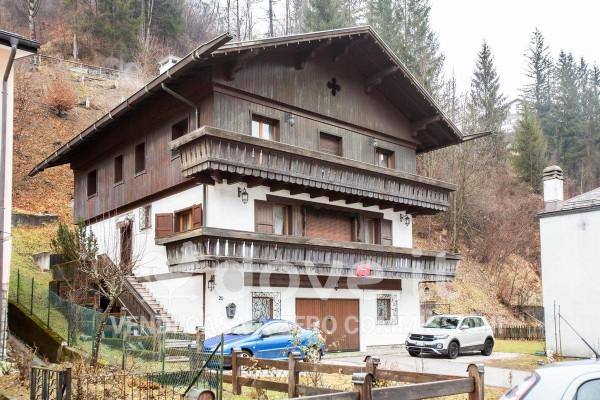 casa indipendente in vendita a Val di Zoldo in zona Villa