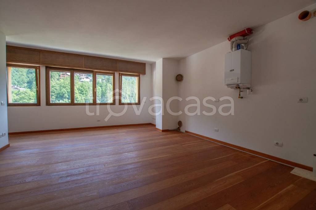 appartamento in vendita a Val di Zoldo in zona Pecol