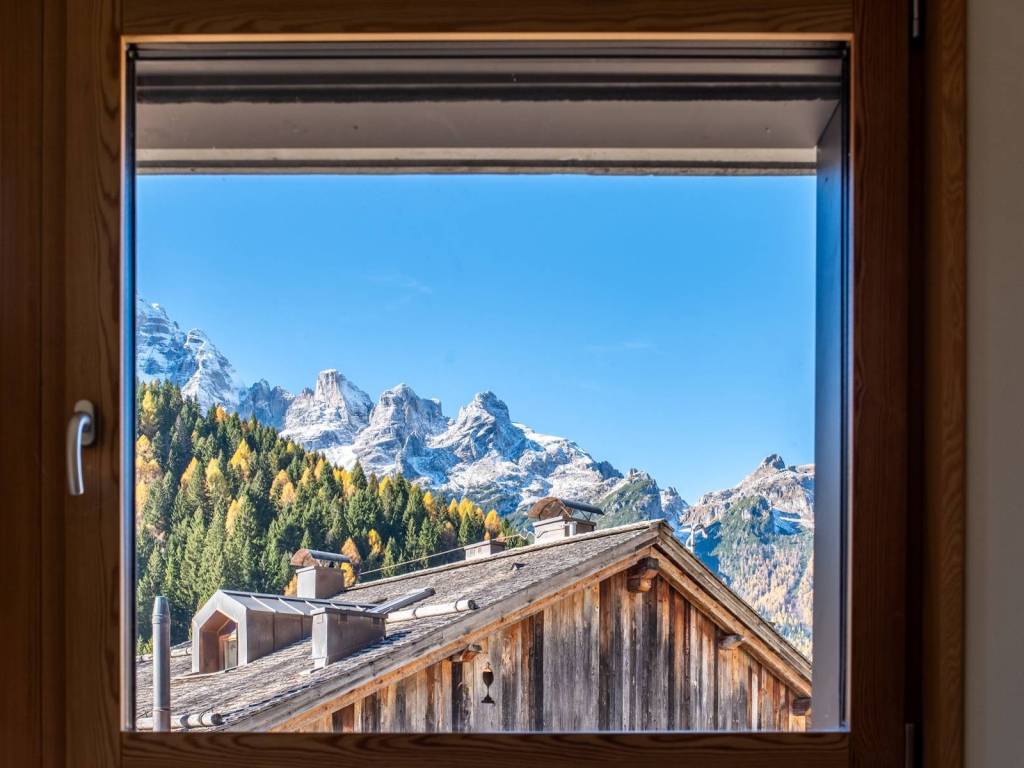 casa indipendente in vendita a Val di Zoldo in zona Mareson