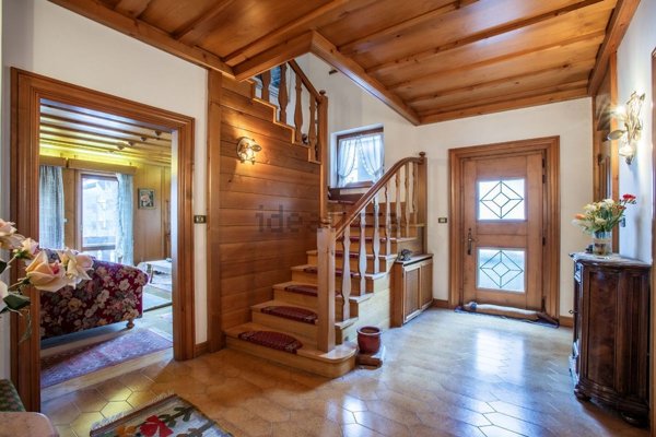 casa indipendente in vendita a Val di Zoldo in zona Villa