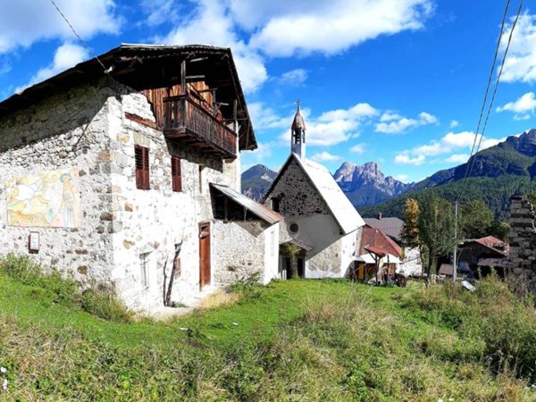 casa indipendente in vendita a Val di Zoldo in zona Villa