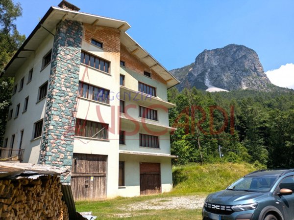 casa indipendente in vendita a Val di Zoldo in zona Forno di Zoldo