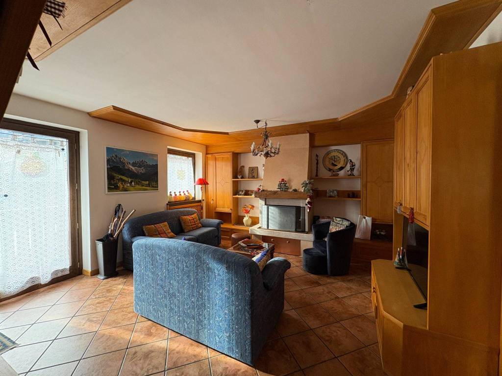 appartamento in vendita a Val di Zoldo in zona Pianaz