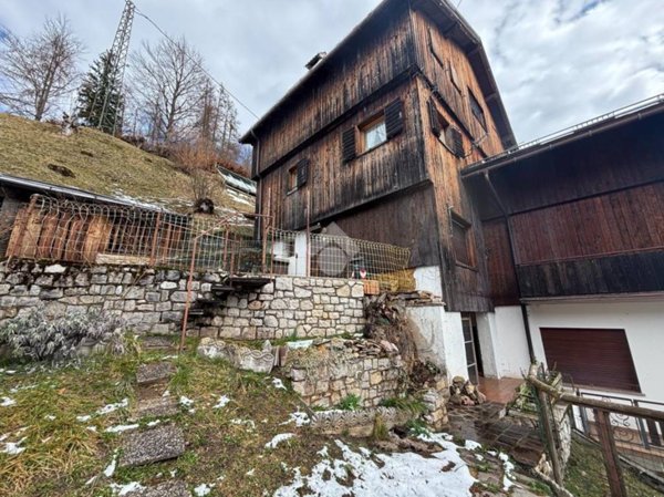 appartamento in vendita a Val di Zoldo in zona Fornesighe