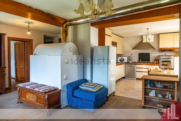 casa indipendente in vendita a Val di Zoldo in zona Gavaz
