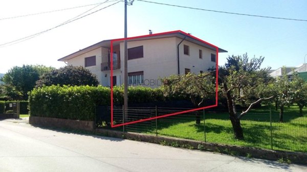 casa indipendente in vendita a Borgo Valbelluna in zona Trichiana