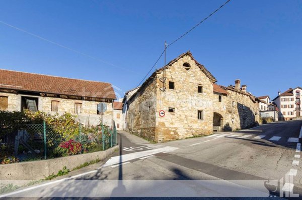 casa indipendente in vendita a Borgo Valbelluna in zona Carve