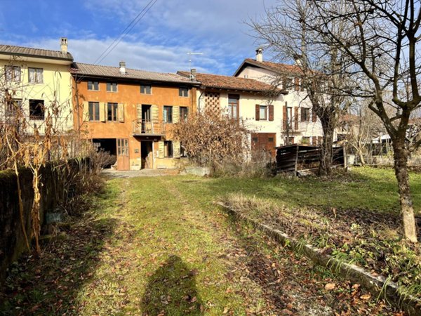 casa indipendente in vendita a Borgo Valbelluna in zona Corte