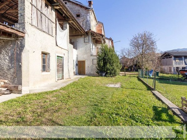 casa indipendente in vendita a Borgo Valbelluna in zona Campo San Pietro