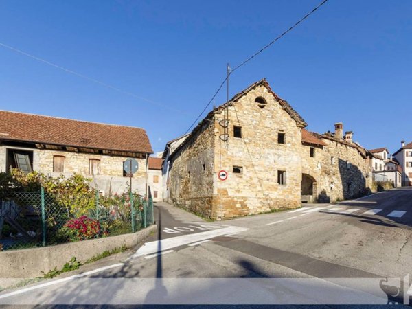 casa indipendente in vendita a Borgo Valbelluna in zona Carve