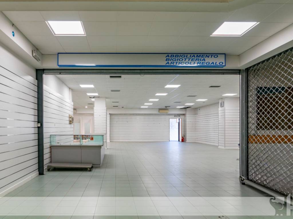 negozio in vendita a Borgo Valbelluna in zona Trichiana