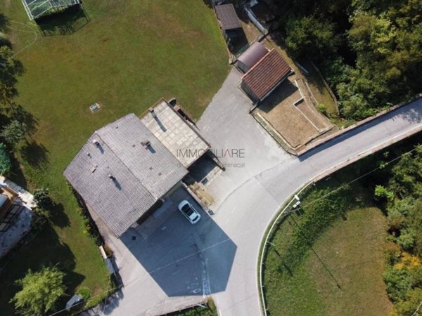 casa indipendente in vendita a Borgo Valbelluna in zona Campedei