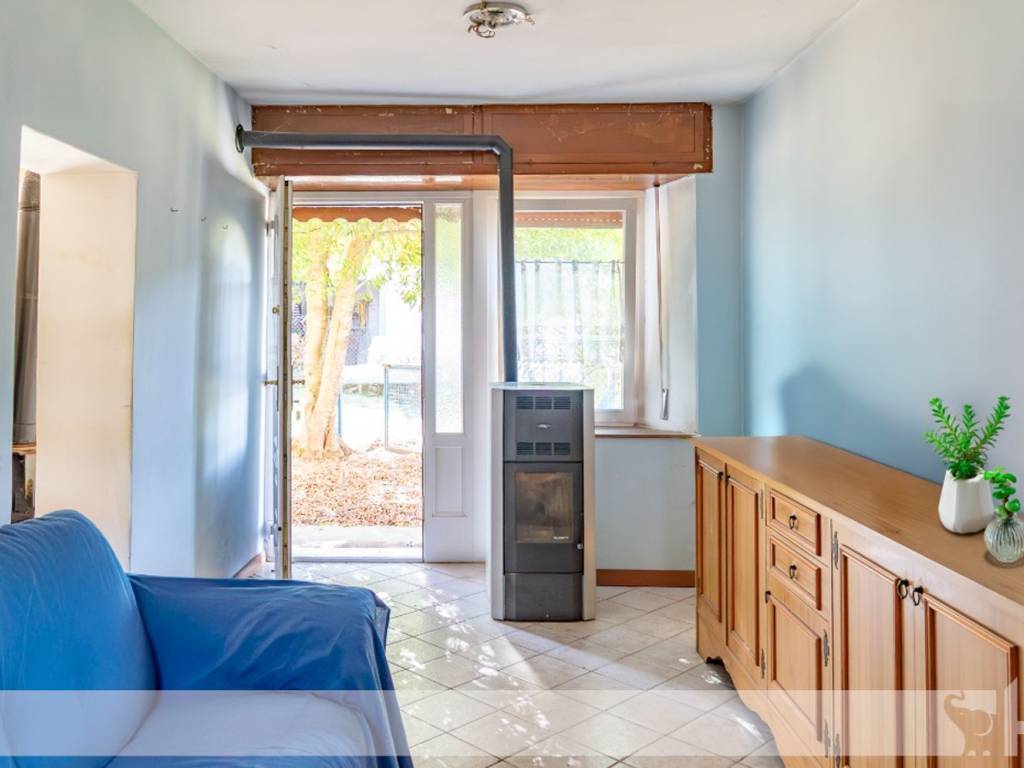 casa indipendente in vendita a Borgo Valbelluna in zona Lentiai