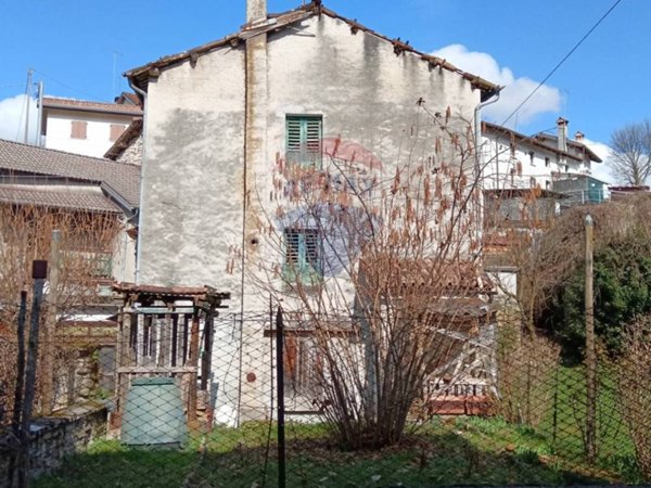 casa indipendente in vendita a Borgo Valbelluna in zona Bardies