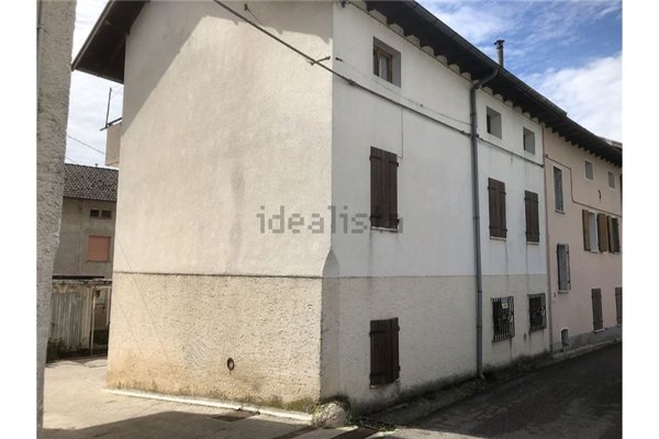 casa indipendente in vendita a Borgo Valbelluna in zona Col