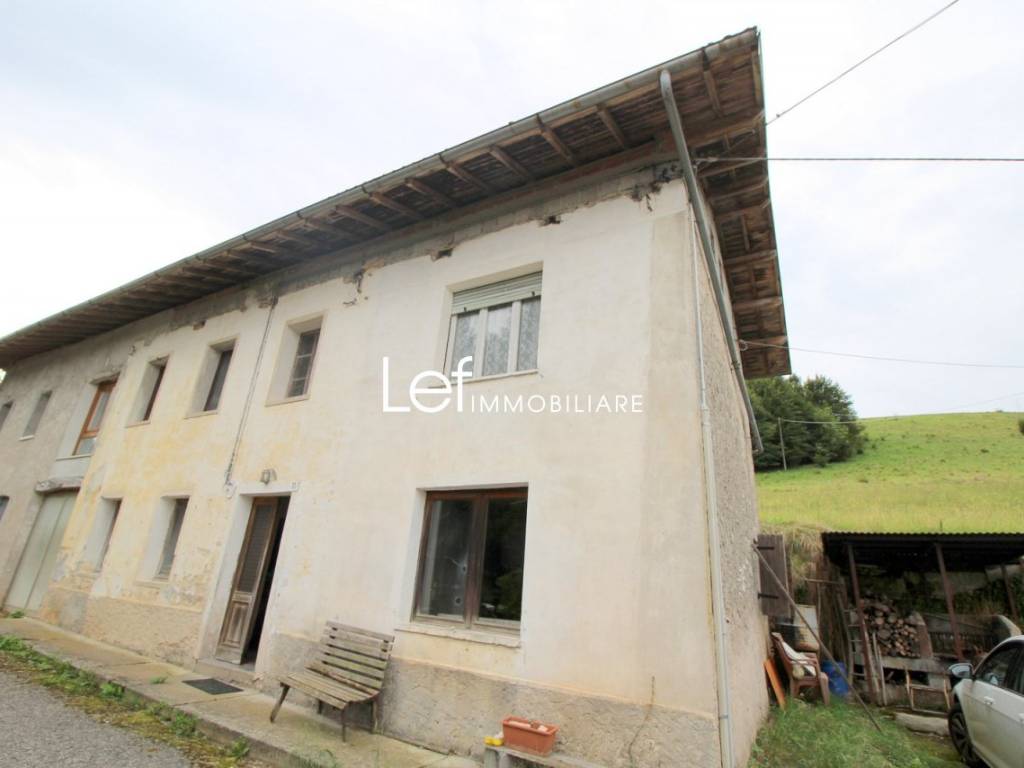 casa indipendente in vendita a Borgo Valbelluna in zona Signa