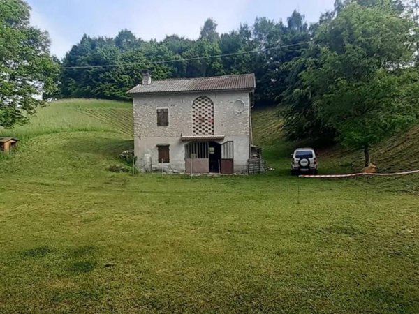 casa indipendente in vendita a Borgo Valbelluna in zona Mel