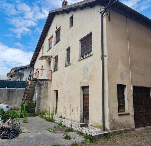 casa indipendente in vendita a Borgo Valbelluna in zona Trichiana