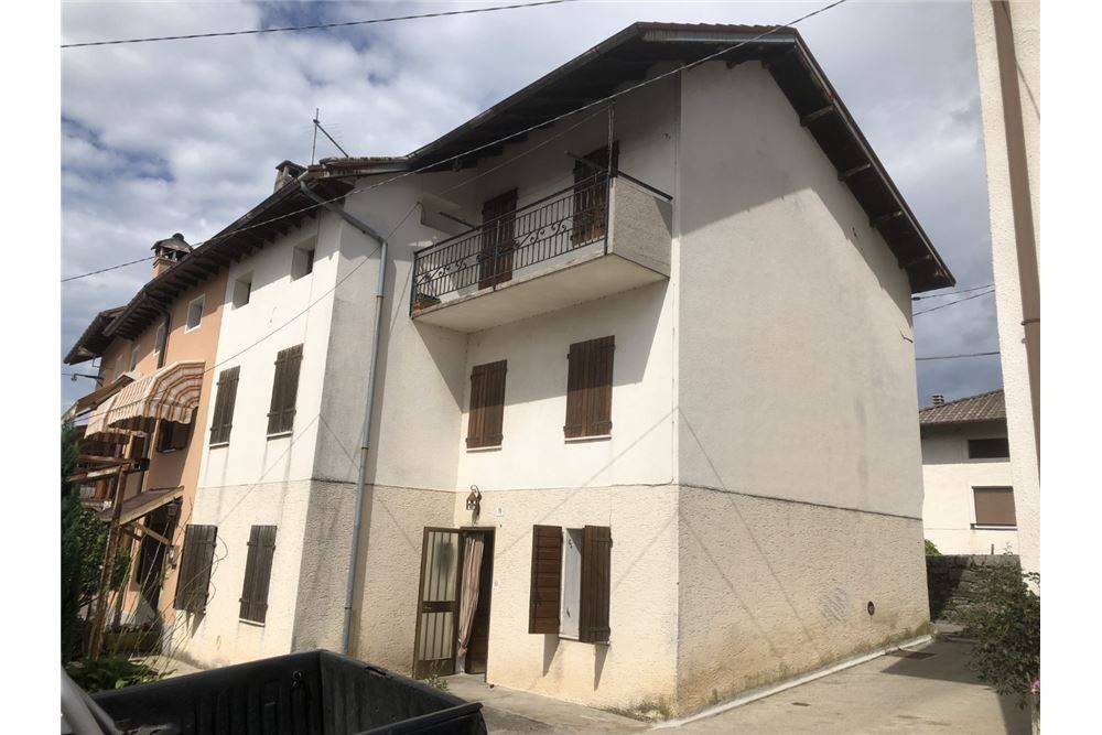 casa indipendente in vendita a Borgo Valbelluna in zona Col