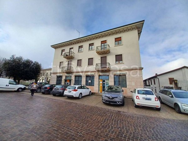ufficio in vendita a Borgo Valbelluna in zona Lentiai