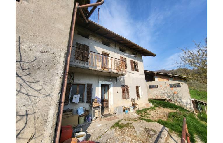 casa indipendente in vendita a Borgo Valbelluna in zona Carve