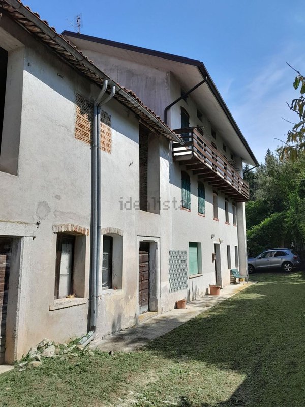 casa indipendente in vendita a Borgo Valbelluna in zona Corte
