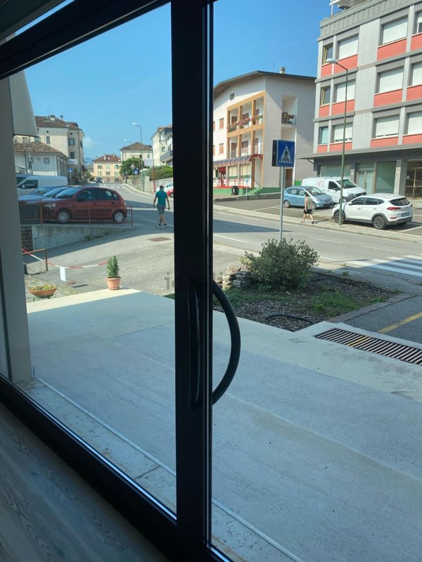 ufficio in vendita a Borgo Valbelluna in zona Trichiana