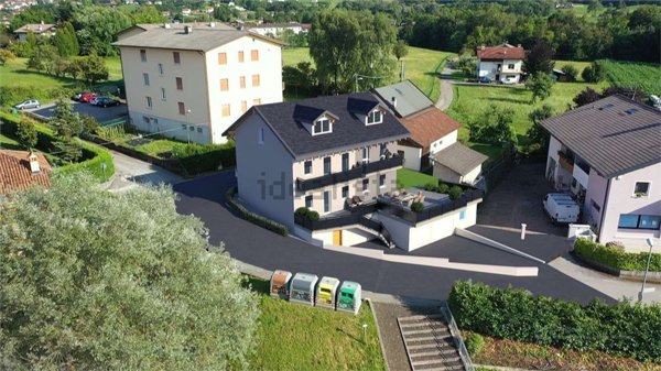 casa indipendente in vendita a Borgo Valbelluna in zona Trichiana