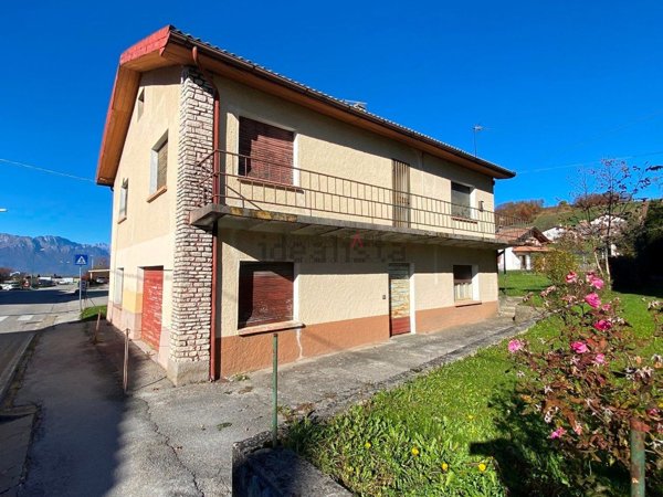 appartamento in vendita a Borgo Valbelluna in zona Sant'Antonio Tortal