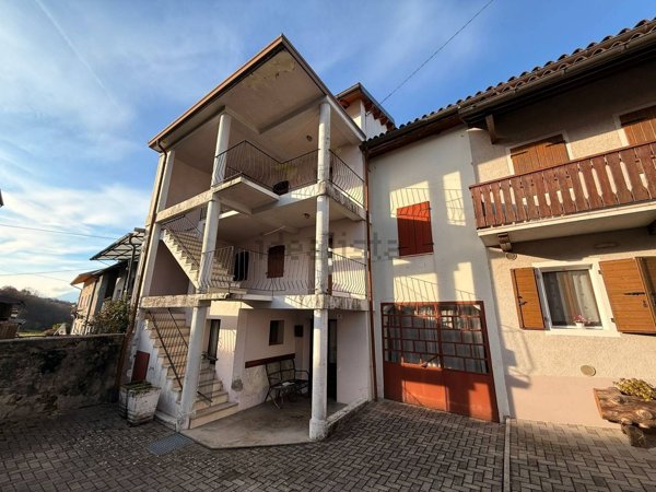 appartamento in vendita a Borgo Valbelluna in zona Mel