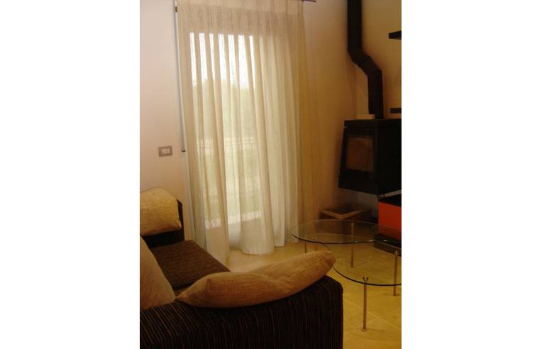 casa indipendente in vendita a Borgo Valbelluna in zona Mel