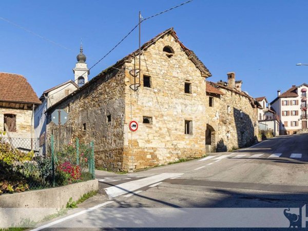 casa indipendente in vendita a Borgo Valbelluna in zona Carve