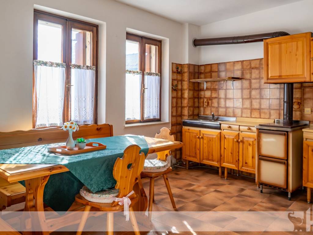 appartamento in vendita a Borgo Valbelluna in zona Stabie