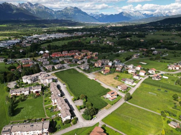 terreno edificabile in vendita a Borgo Valbelluna in zona Trichiana