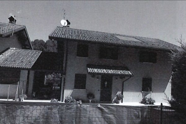 casa indipendente in vendita a Borgo Valbelluna in zona Corte