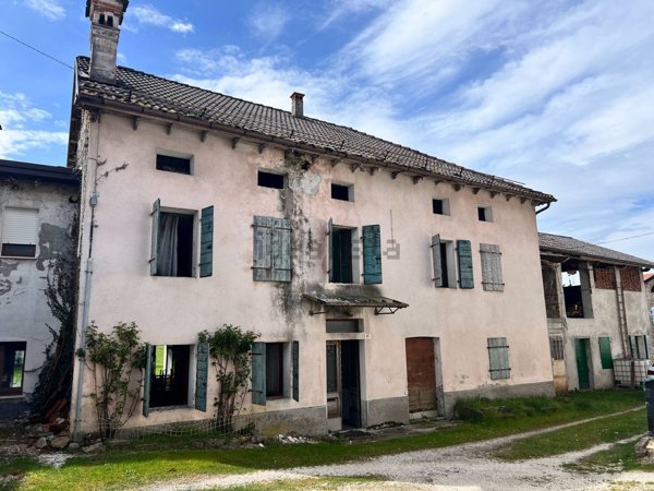 appartamento in vendita a Borgo Valbelluna in zona Mel