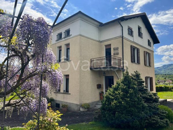 casa indipendente in vendita a Borgo Valbelluna in zona Corte
