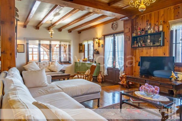 casa indipendente in vendita a Borgo Valbelluna in zona Boschi