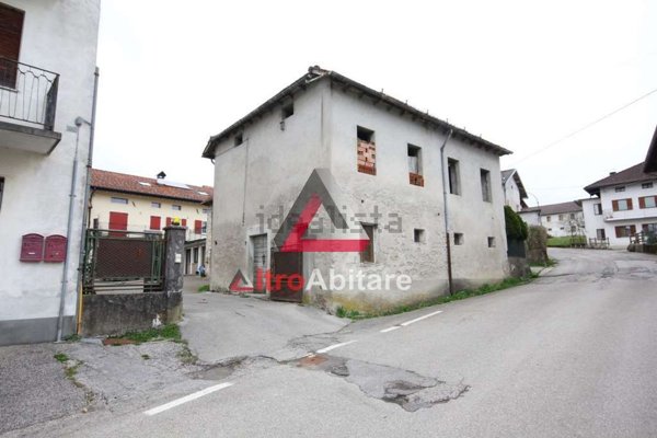ufficio in vendita a Borgo Valbelluna in zona Carve