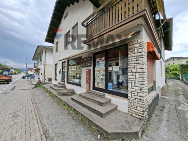negozio in vendita a Borgo Valbelluna in zona Mel