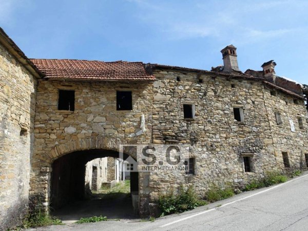 casa indipendente in vendita a Borgo Valbelluna in zona Carve