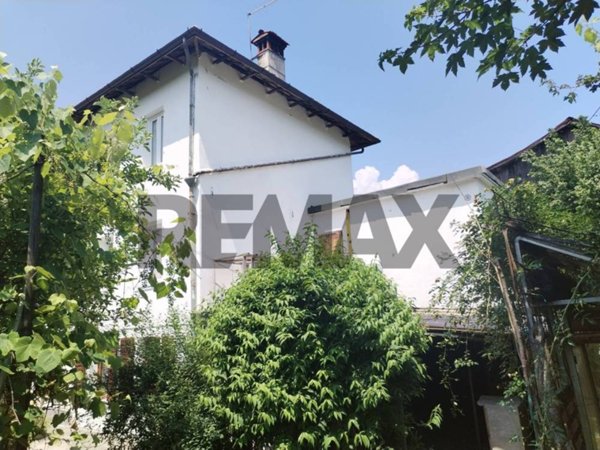 casa indipendente in vendita a Borgo Valbelluna in zona Conzago