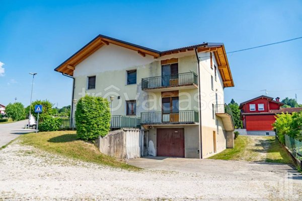 casa indipendente in vendita a Borgo Valbelluna in zona Gus
