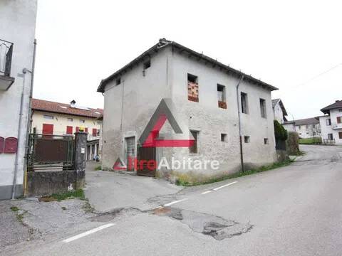 ufficio in vendita a Borgo Valbelluna in zona Carve