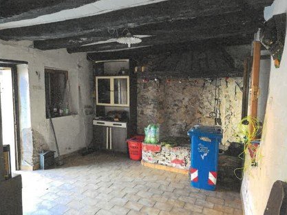 casa indipendente in vendita a Borgo Valbelluna in zona Mel