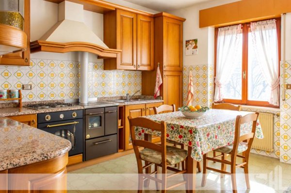 casa indipendente in vendita a Borgo Valbelluna in zona Gus